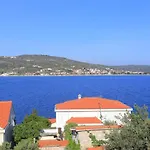By The Sea Cove Ostricka Luka, - 4877 * 罗戈兹尼察