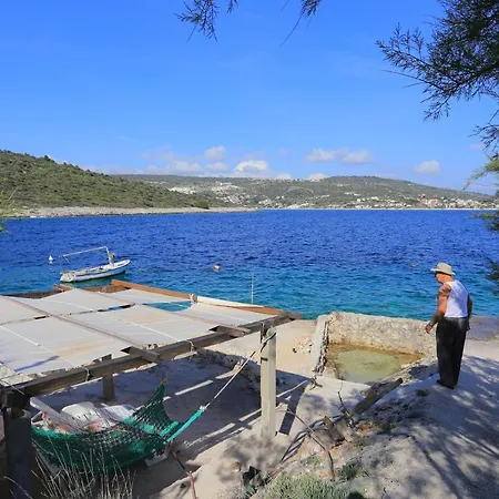 By The Sea Cove Ostricka Luka, - 4877 * Рогозница