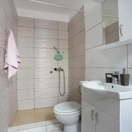 By The Sea Cove Ostricka Luka, - 4877 로고즈니차