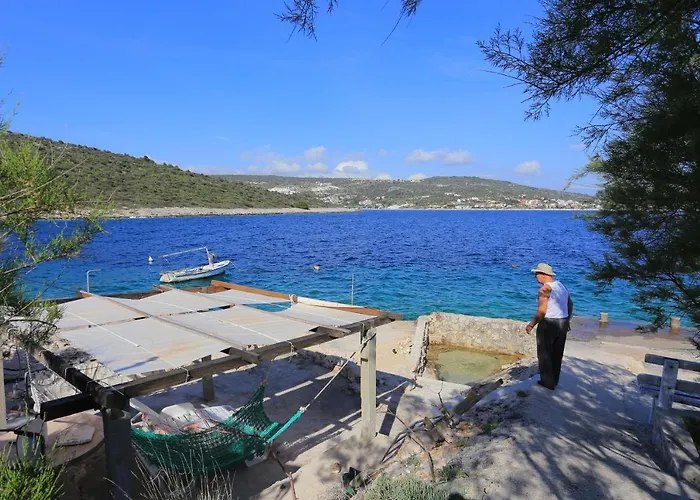 By The Sea Cove Ostricka Luka, - 4877 * רוגוזניצה