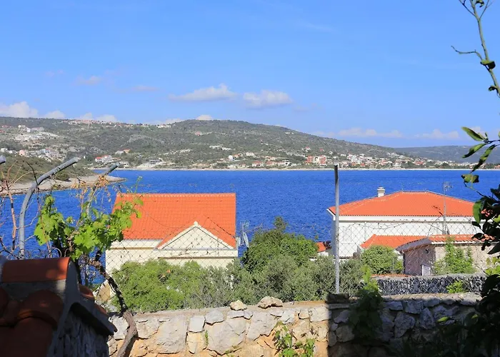 By The Sea Cove Ostricka Luka, - 4877 *